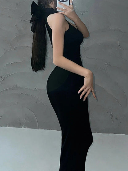 The Vauxhall Turtleneck Sheath Midi Dress